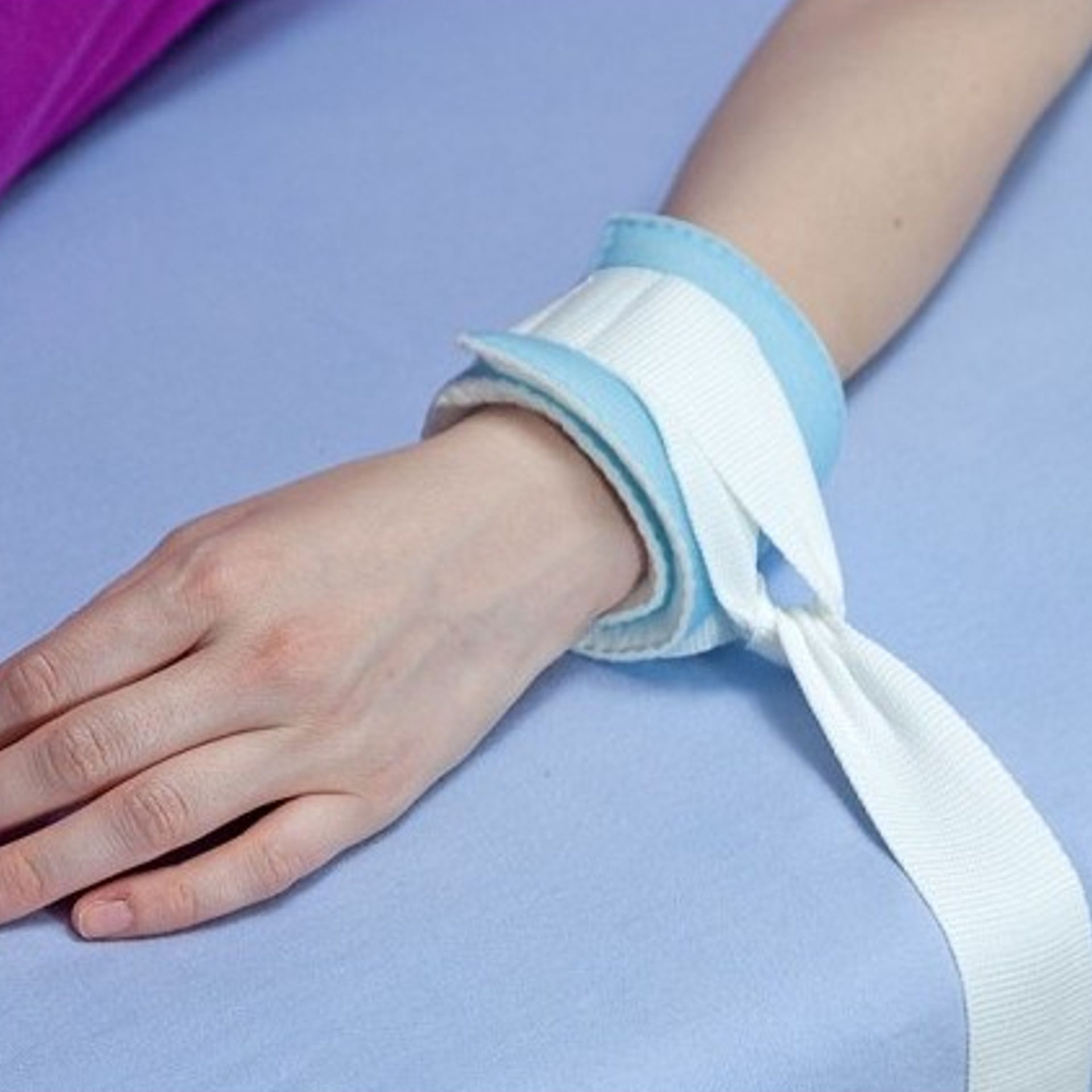 Imobilizador de Pulso com Velcro Salvacel - Par | Adulto Imobilizador de Pulso com Velcro Salvacel - Par | Adulto