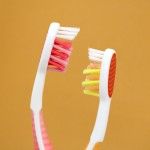 Escova de Dentes Expert 3 Extra Mdia - Foramen