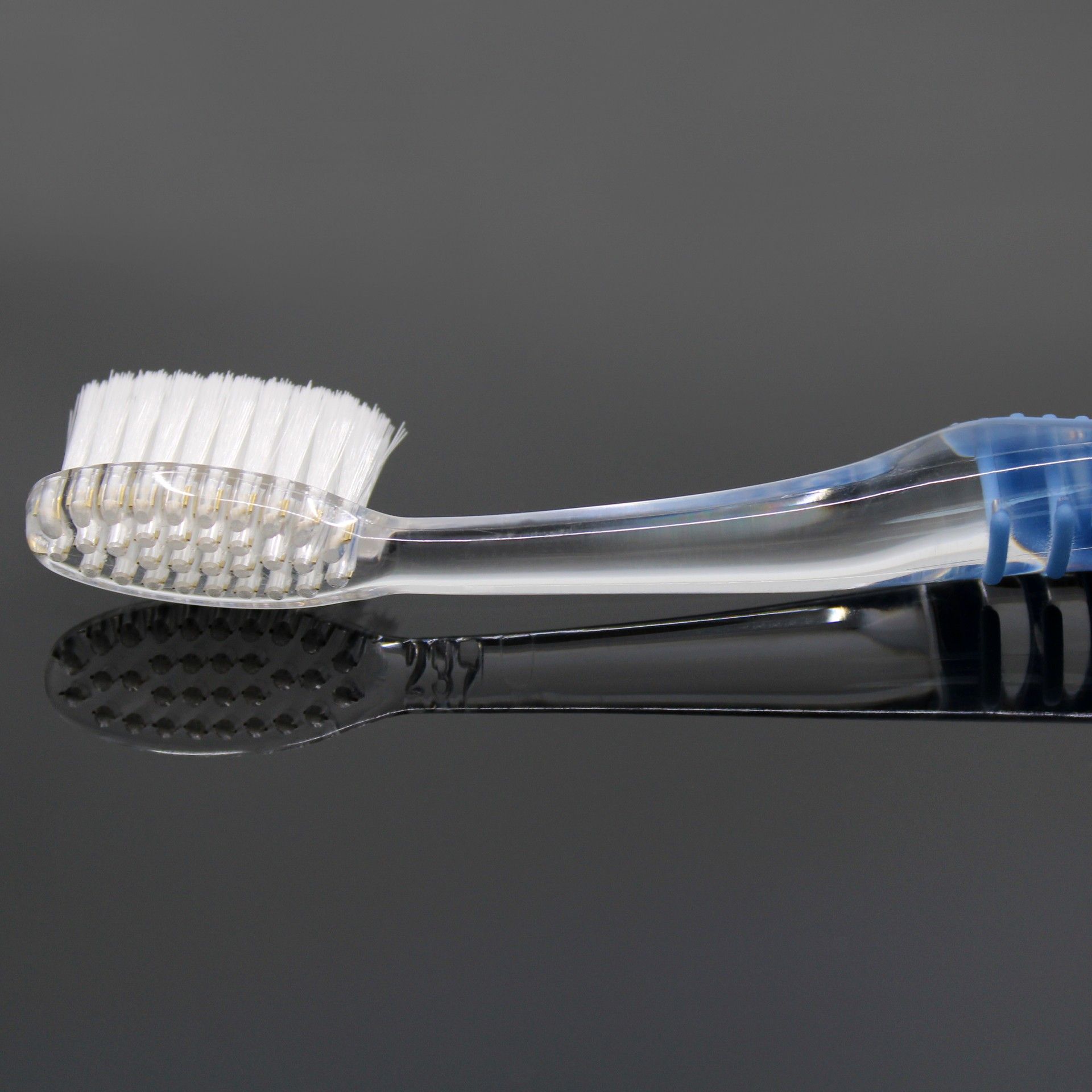 Escova de Dentes Pharma Pós-Operatório - Foramen Escova de Dentes Pharma Pós-Operatório - Foramen