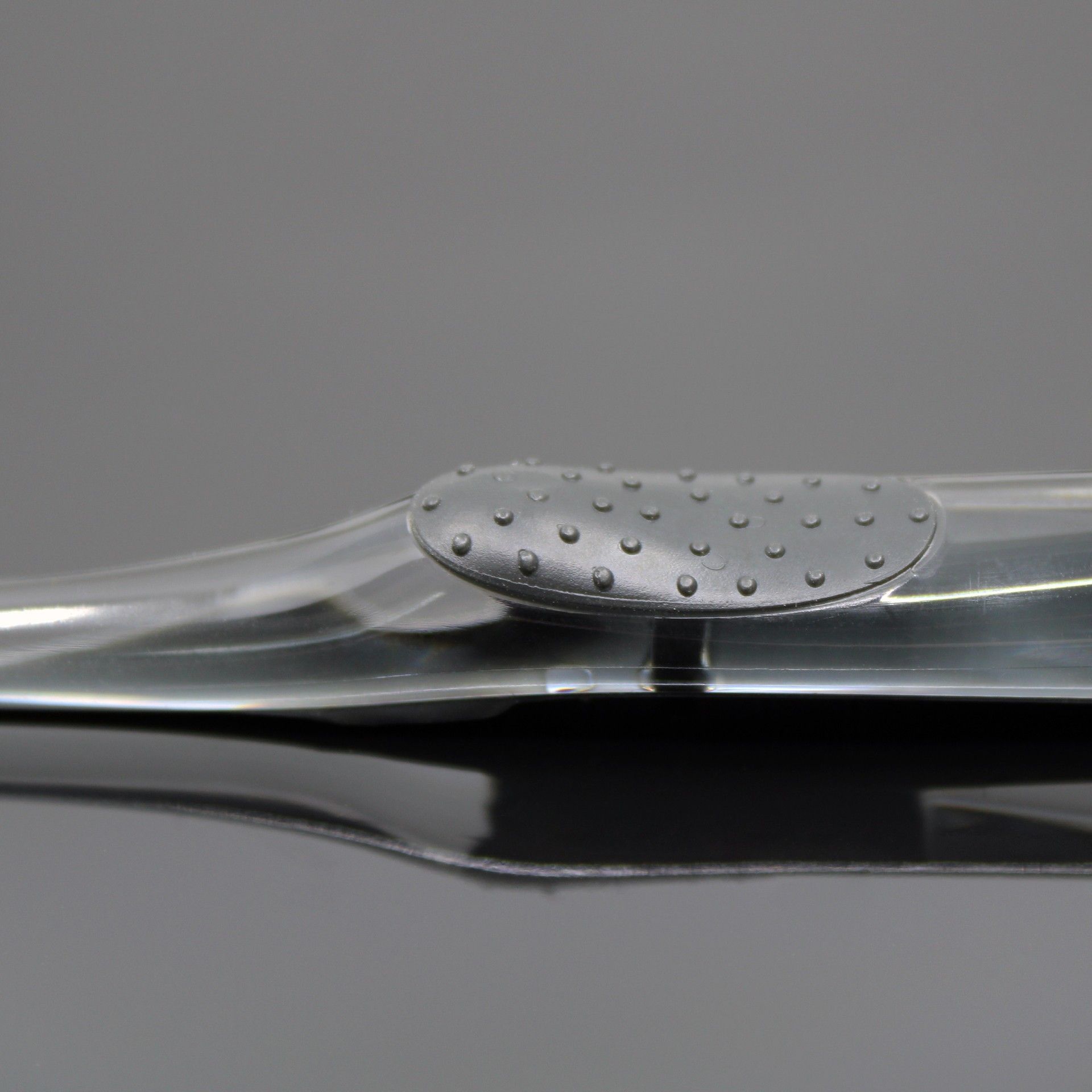 Escova de Dentes com Carv�o Ativado - Foramen Charcoal
