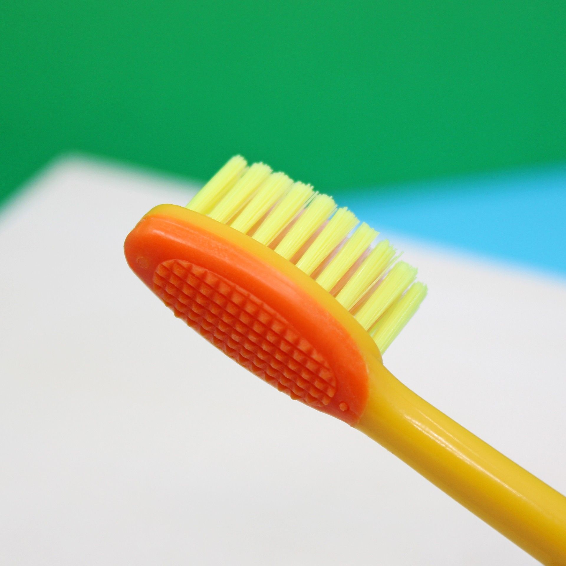 Escova de Dentes Júnior Safari Ultra Suave - Foramen Escova de Dentes Júnior Safari Ultra Suave - Foramen
